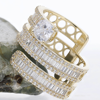 Bracelets & Bangles